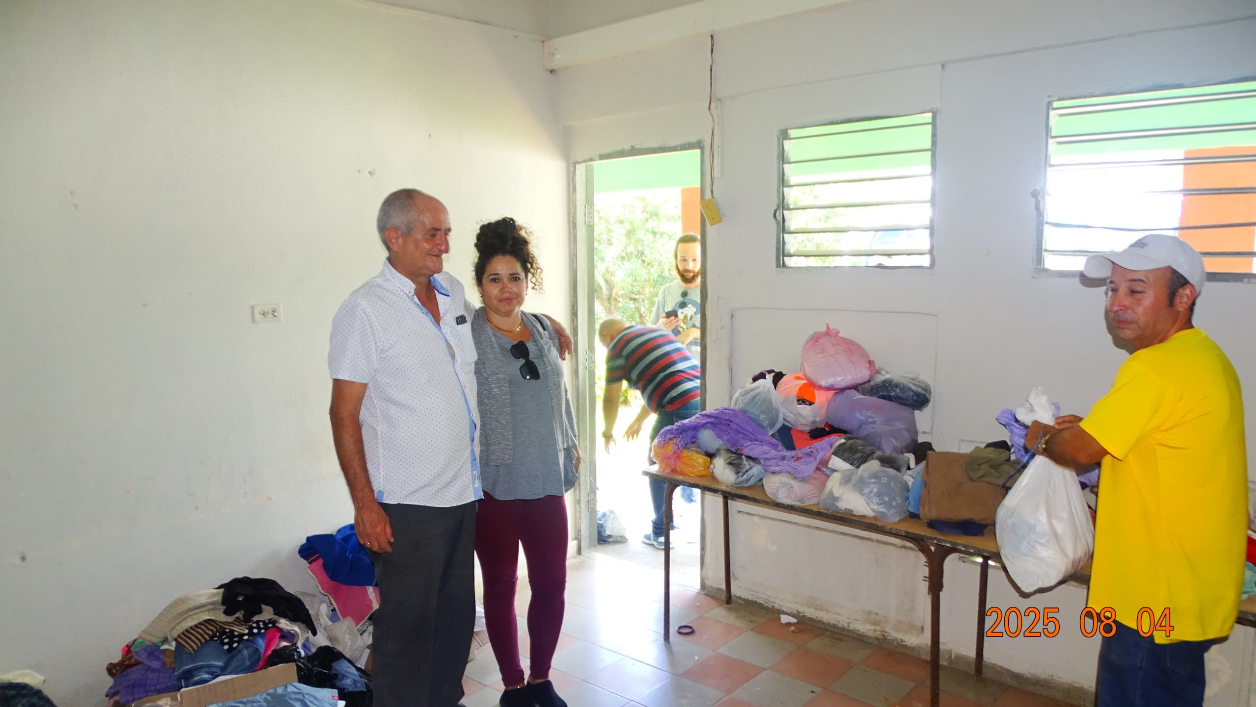 1000106537 Nuevo gesto de amor: arrendadores de viviendas realizan donativos al Centro de Protección Social en Villa Clara