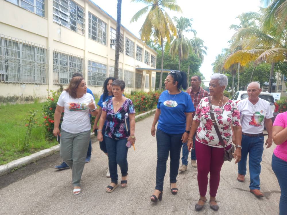 Recorren máximas autoridades de Villa Clara industrias del territorio