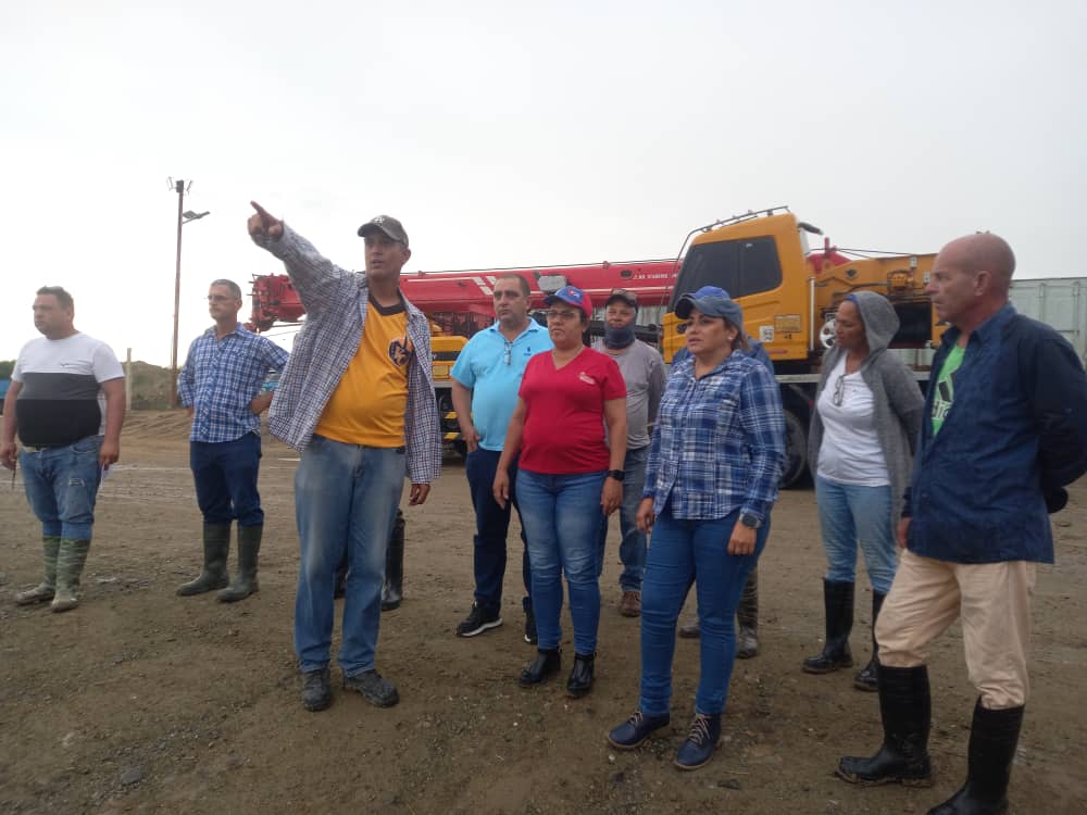Constatan máximas autoridades de Villa Clara avances en la construcción del parque solar fotovoltaico "Batalla de Santa Clara"