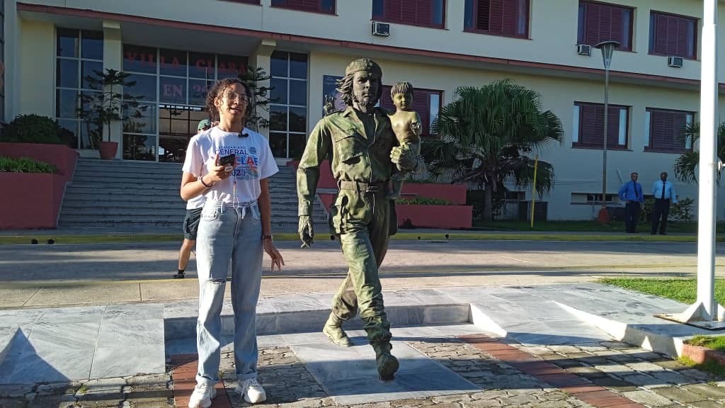 Jóvenes ratifican compromiso con las causas justas del mundo