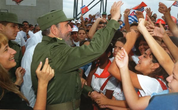No dejaremos morir a Fidel en el año de su centenario