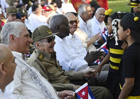 Homenaje a Fidel en Birán. Foto: Estudios Revolución.