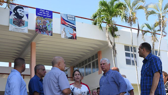 Díaz-Canel recorre sitios de interés en La Habana