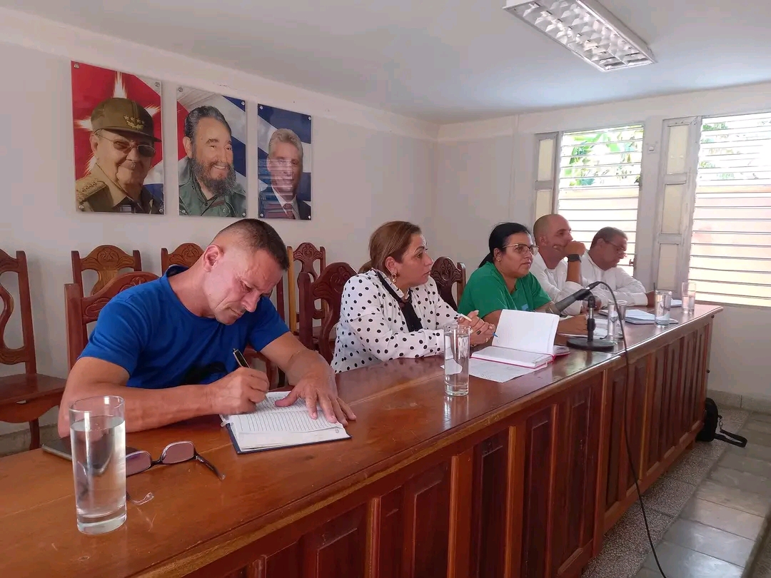 Máximas autoridades políticas y gubernamentales de Villa Clara chequean sectores vitales para el desarrollo socioeconómico de Caibarién 