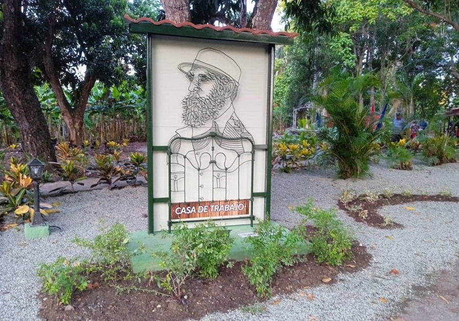 La humildad de Fidel en su cabaña de trabajo