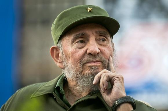 Fidel, humano y sagrado