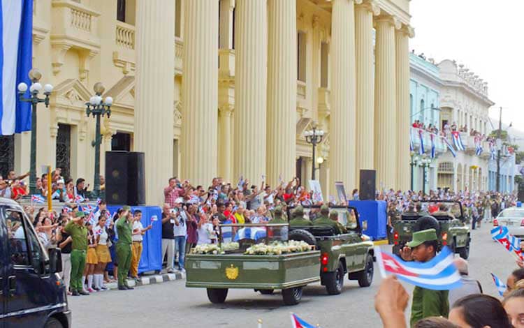 Fidel, aprendimos a saberte eterno