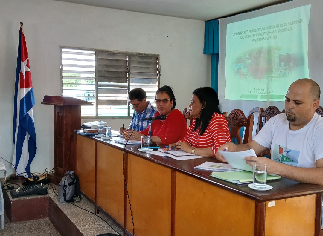 En visita a Quemado de Güines, gobernadora provincial analiza indicadores socio-económicos