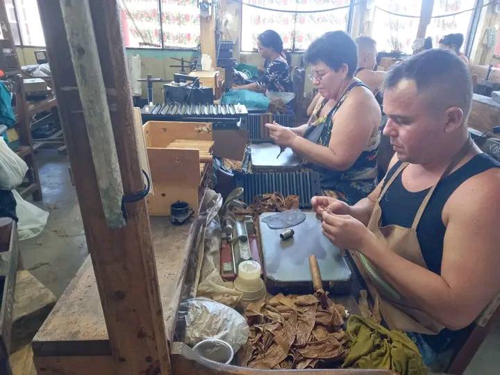 Inauguran casita infantil en la UEB Tabaco Torcido de Exportación Manicaragua