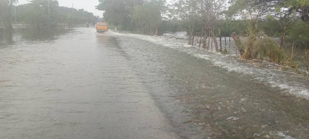 Villa Clara bajo fuertes precipitaciones por frente frío estacionario