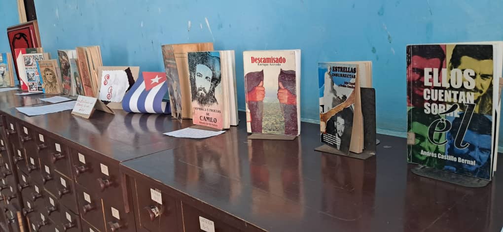 Inauguran en Biblioteca Provincial Martí exposición bibliográfica "Un Río de Bravura" 