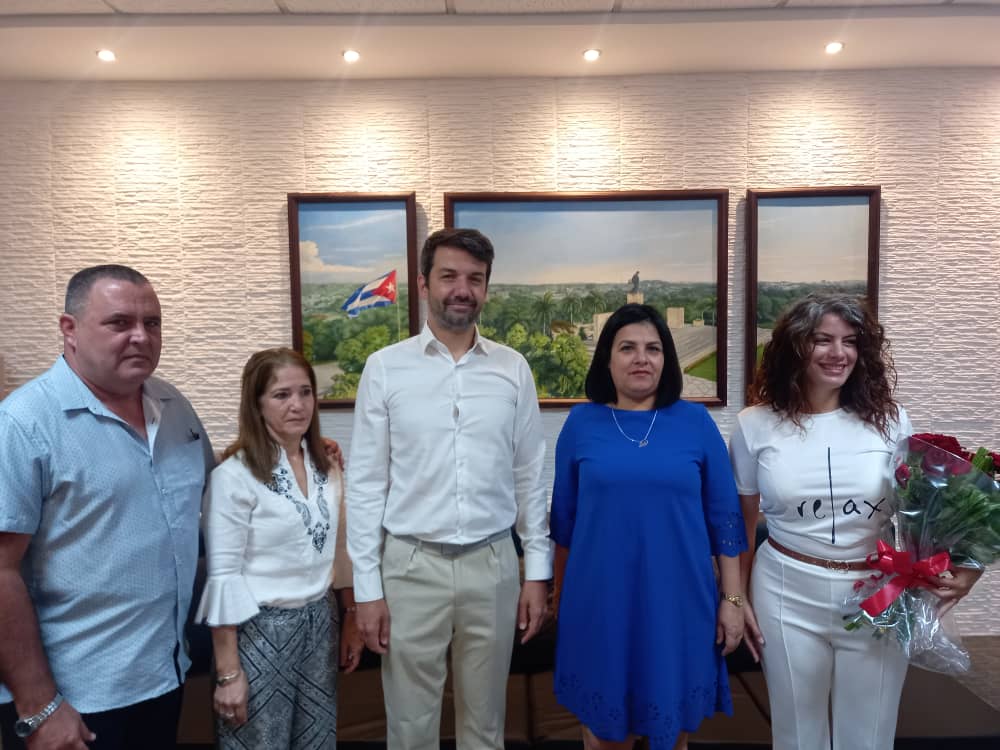 Cuba y Hungría consolidan su amistad desde el centro de la Isla 