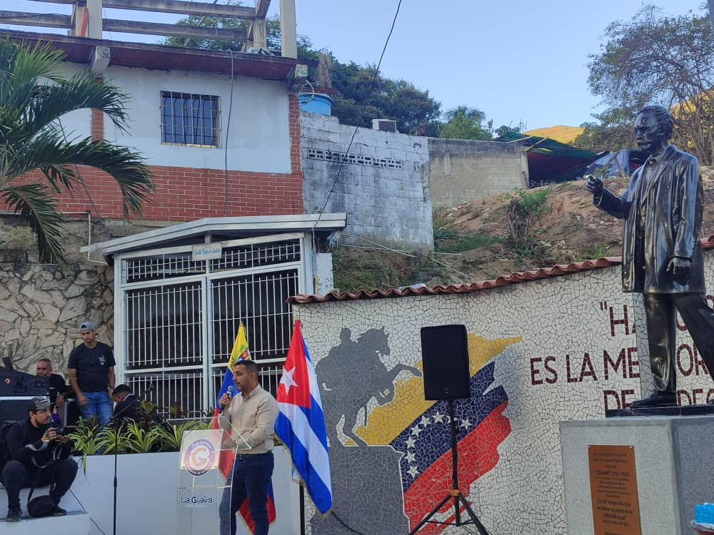 Inauguran monumento erigido a José Martí en Venezuela