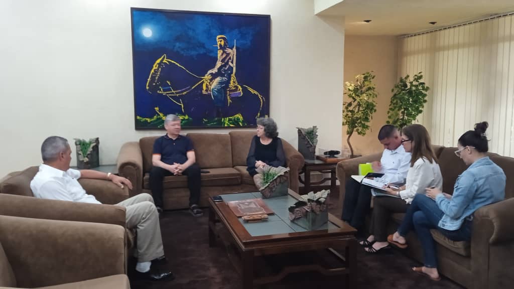 rusia2 De visita en Santa Clara vicepresidente del Comité Central del Partido Comunista Ruso