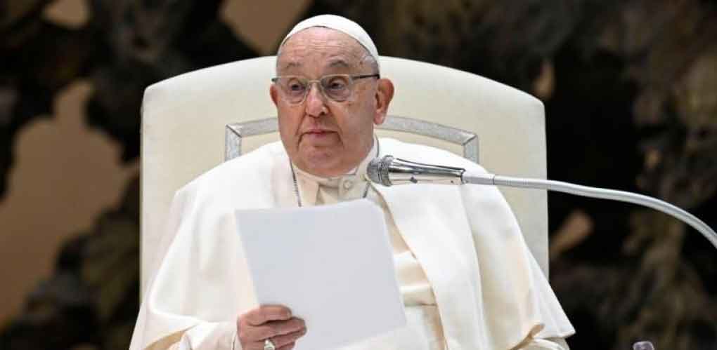 Papa Francisco fue ingresado debido a una bronquitis