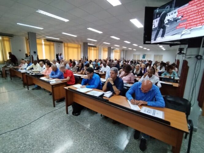 colina11 Sesiona Consejo Nacional de la Central de Trabajadores de Cuba