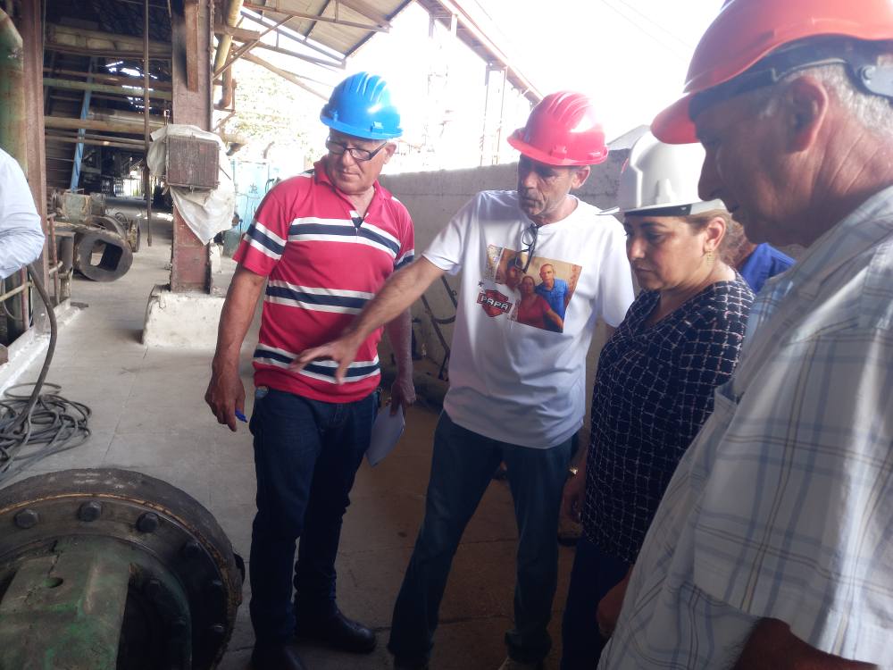 Recorre Susely Morfa Empresa Agroindustrial Azucarera Quintín Bandera de Corralillo
