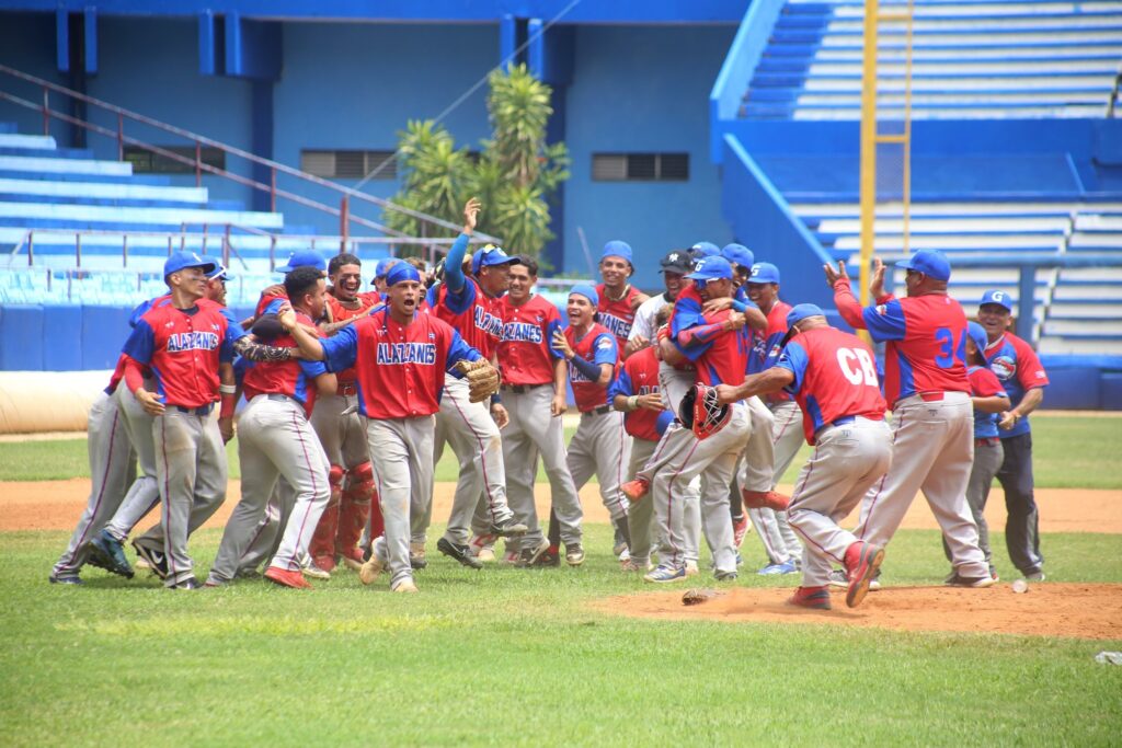 Granma es el nuevo campeón de la serie nacional de beisbol sub 23