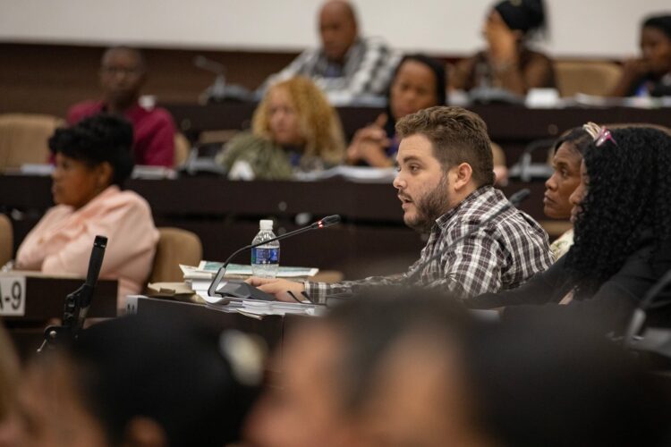 Diputados debaten y proponen sobre la realidad económica del país