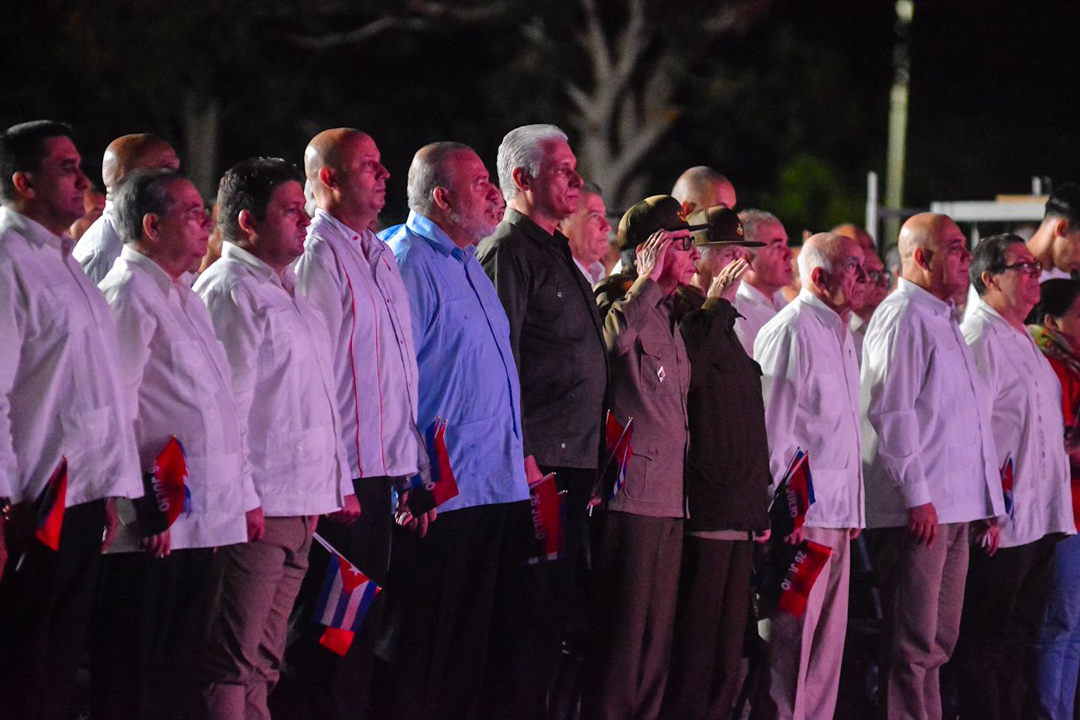 El Acto Central Nacional por el 72 aniversario del asalto a los cuarteles Moncada y Carlos Manuel de Céspedes inició este sábado en la Plaza de la Revolución Máximo Gómez Báez de esta central provincia. Foto: Marcelino Váquez Hernández/Cubadebate.