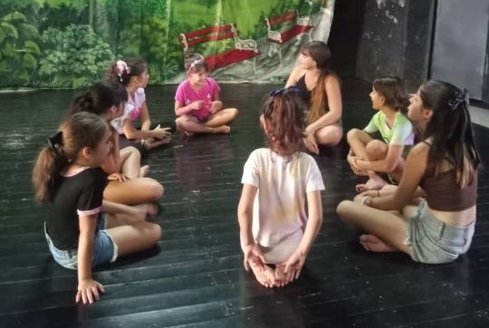 El grupo teatral Dripy ha añadido a sus experiencias de verano los talleres para niños