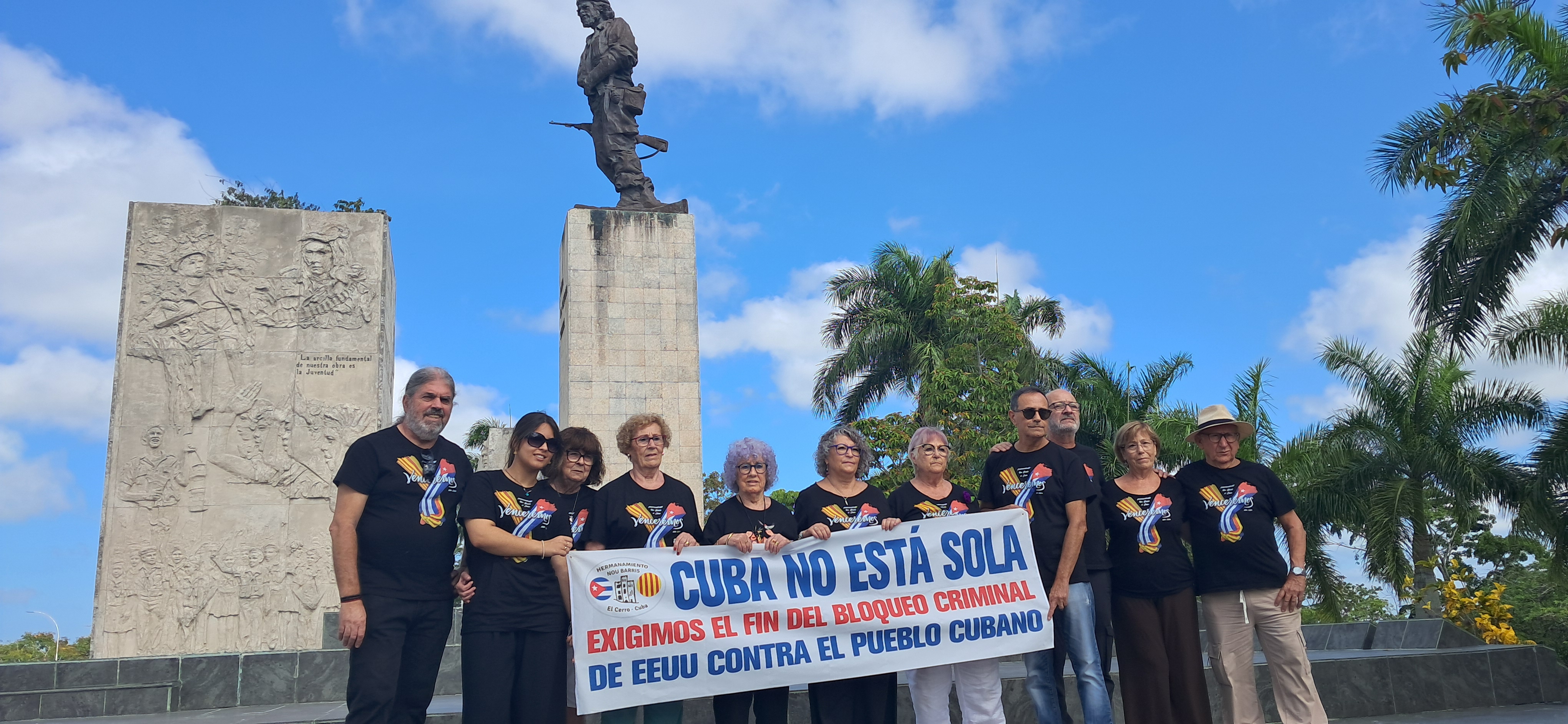Brigada solidaria española rinde tributo al Che en Santa Clara