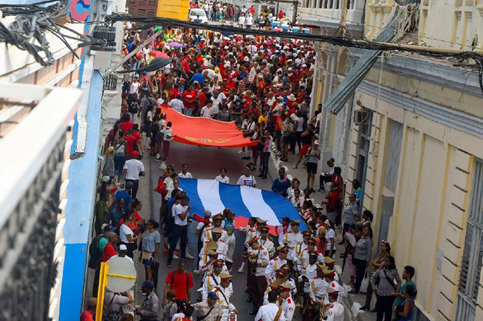 Homenajean en Santiago de Cuba a los mártires de la Revolución
