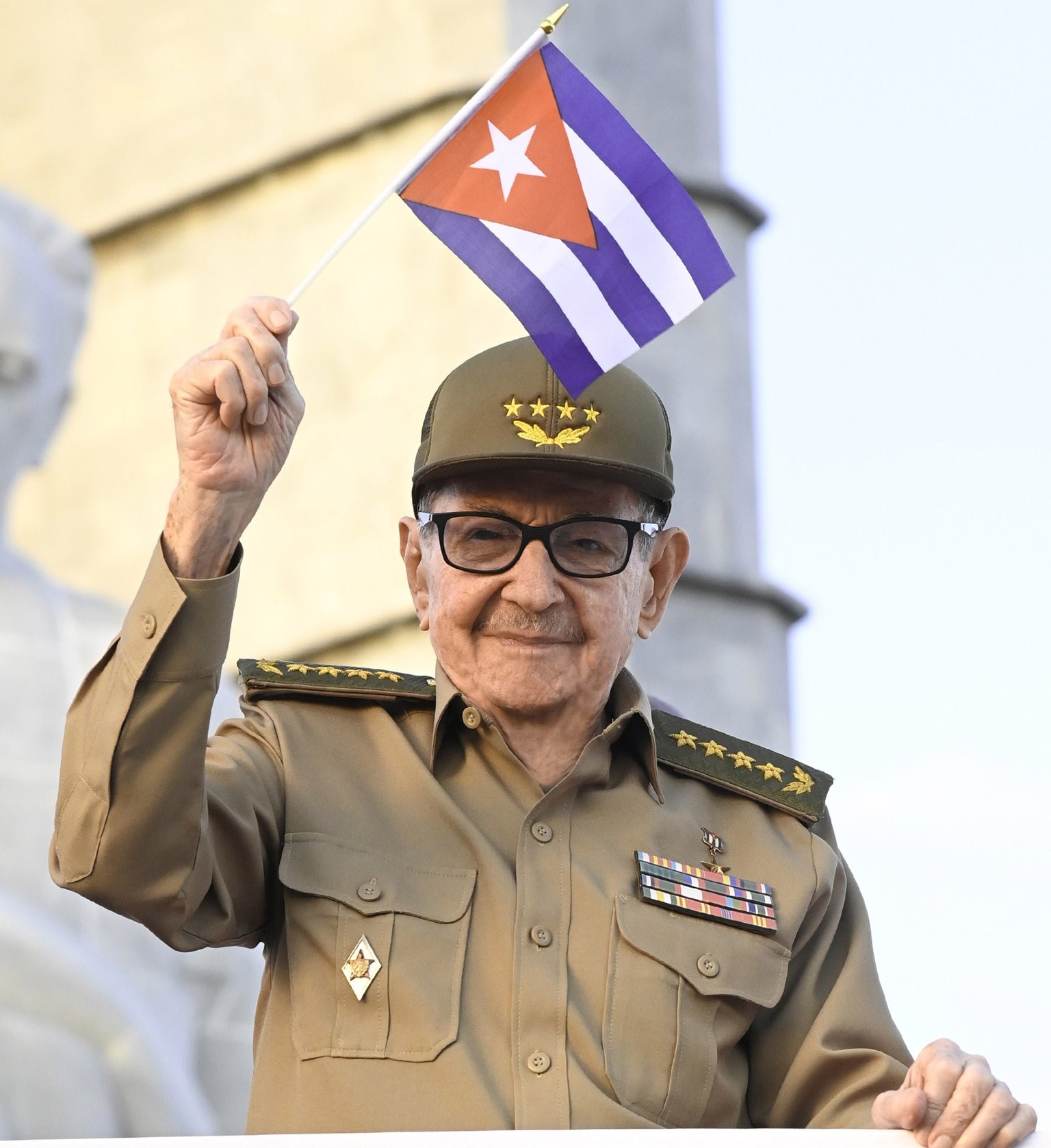 Saluda Cuba cumpleaños 94 del General de Ejército Raúl Castro