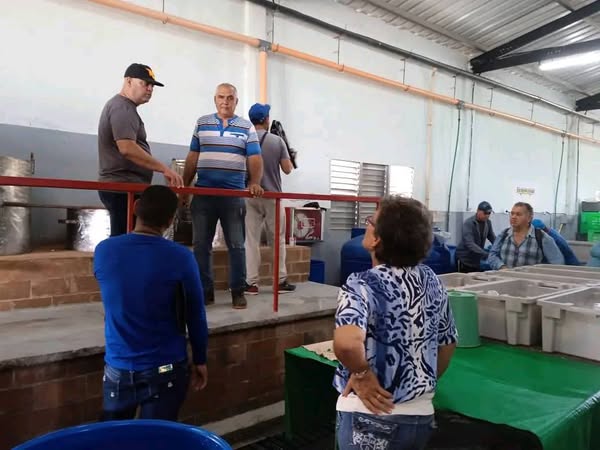 Recorre primer secretario del Partido en Villa Clara polo productivo de Caibarién