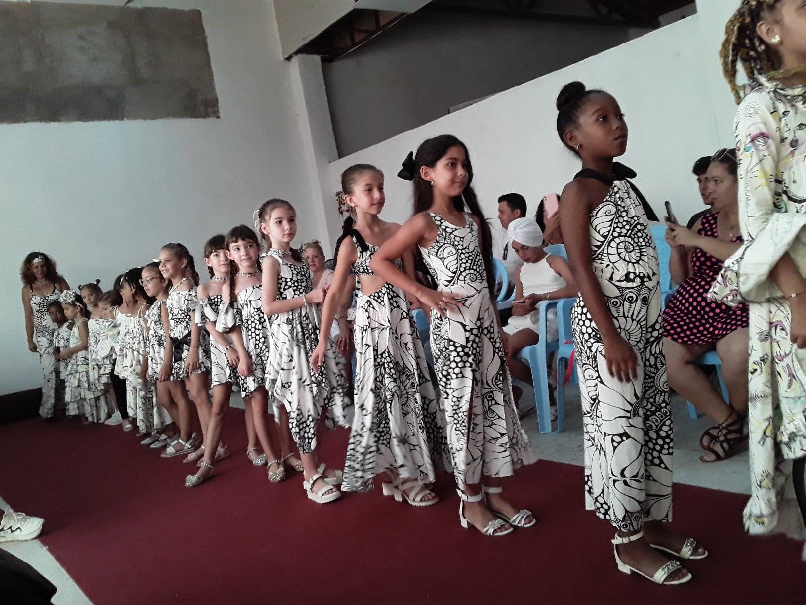 Pasarela infantil, anuncio de Exuberarte 2025