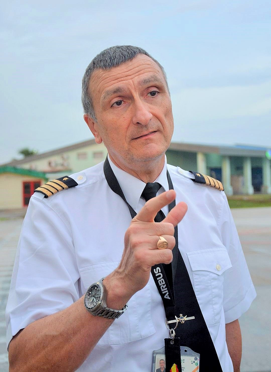 El piloto que se despide de los cielos del mundo