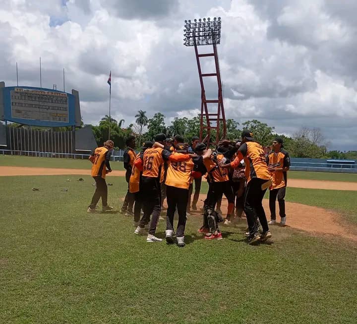 Retiene Villa Clara el título de Campeón del Béisbol Sub-18 años