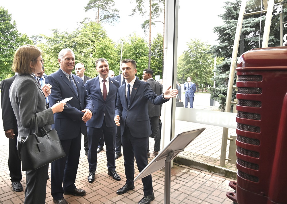 Díaz-Canel en Belarús: «Unidos, pongamos nuestros empeños, voluntades y energías en hacer posible nuestros proyectos»