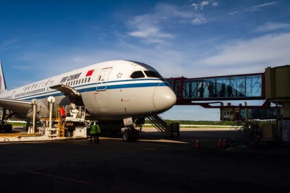Air China inicia transporte de carga a Cuba