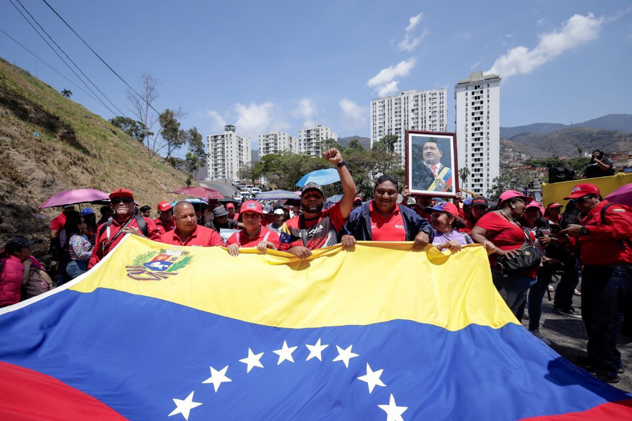 ¡Chávez vive! Pueblo venezolano y colaboradores cubanos rinden tributo a un líder eterno