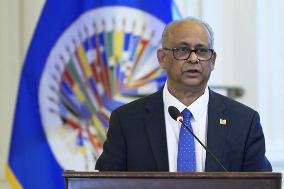 Elegido nuevo secretario general de la OEA 