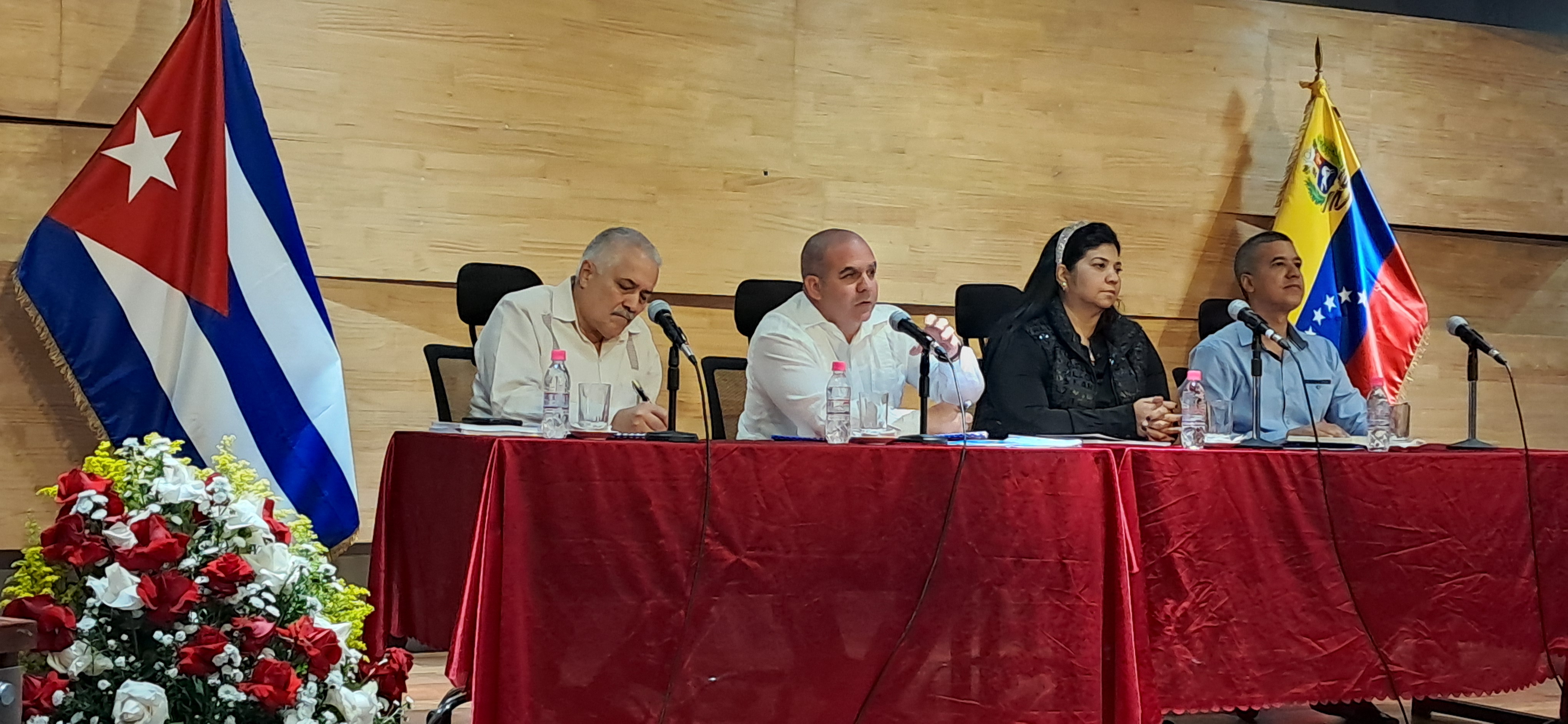 Ratifican impactos de la Misión Barrio Adentro en la elevación de la calidad de vida de venezolanas y venezolanos 
