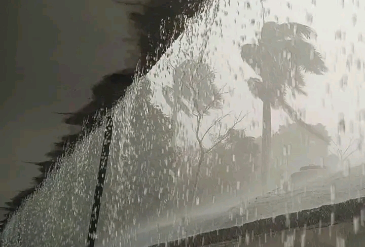 Sobre las tormentas locales severas que afectaron a Villa Clara. Lluvias para el próximo fin de semana Por Ricardo R. González Fotos del autor y tomadas de internet  Al menos dos tormentas locales severas que afectaron recientemente a Villa Clara