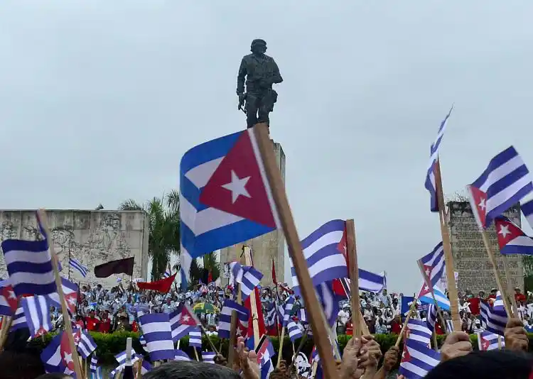 Convocan en Villa Clara al desfile obrero del Primero de Mayo