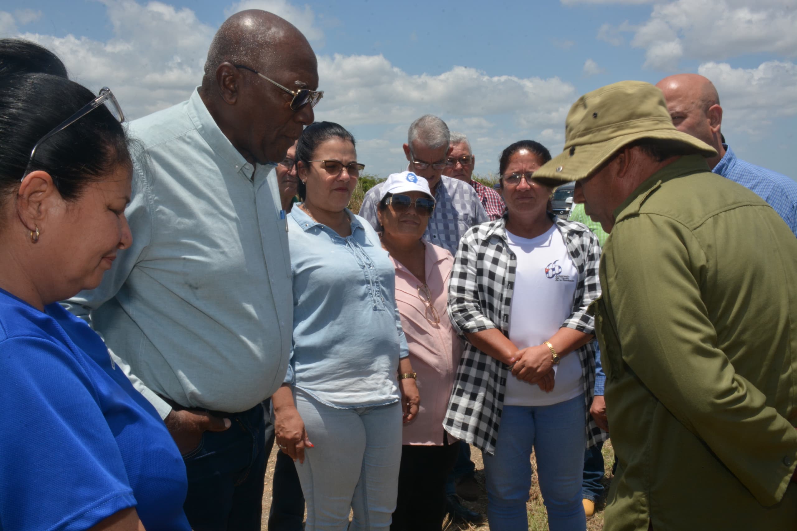Evalúa vicepresidente cubano producción arrocera en Encrucijada