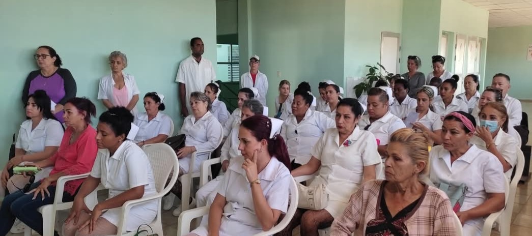 Celebra Quemado de Güines Día Internacional de la Enfermería