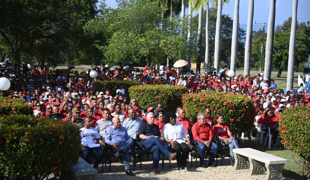 Díaz-Canel encabeza homenaje por el 68 aniversario del Combate de El Uvero