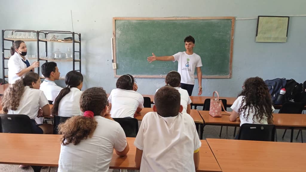 Puertas abiertas en el Centro de Entrenamiento Provincial para Alumnos de Alto Rendimiento Académico