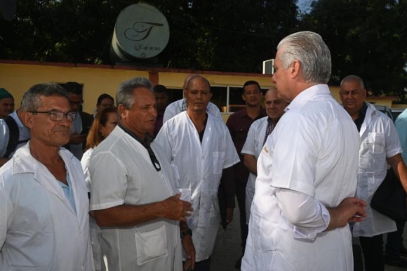 Díaz-Canel chequeó el avance multisectorial en tres municipios holguineros