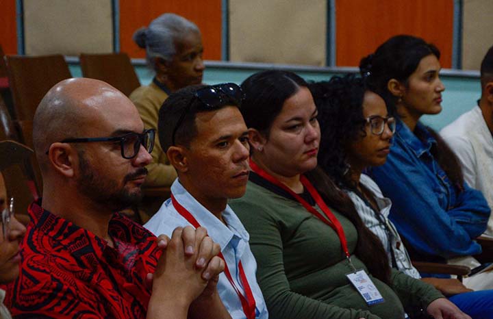 La Vuelta Abajo: radio inclusiva a debate de jóvenes realizadores