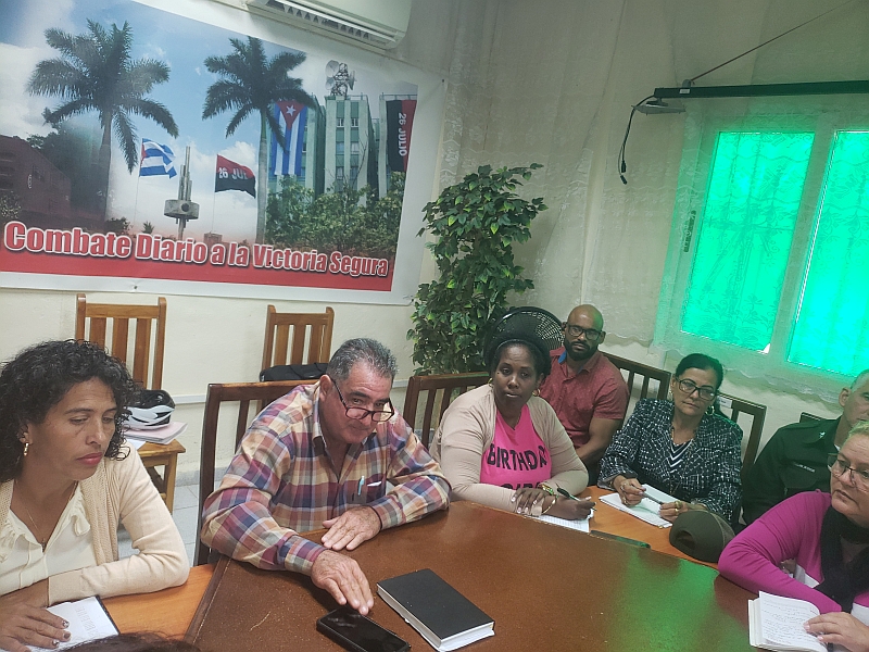 Desarrollan fiscales villaclareños taller sobre cómo enfrentar embarazo en la adolescencia