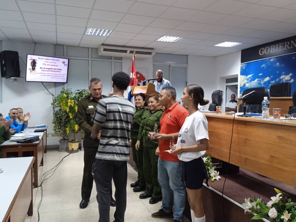 Presentan en Villa Clara programa conmemorativo por el 67 aniversario del triunfo de la Revolución