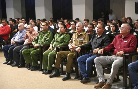 Díaz-Canel preside acto por 20 aniversario del discurso de Fidel en la Universidad de La Habana