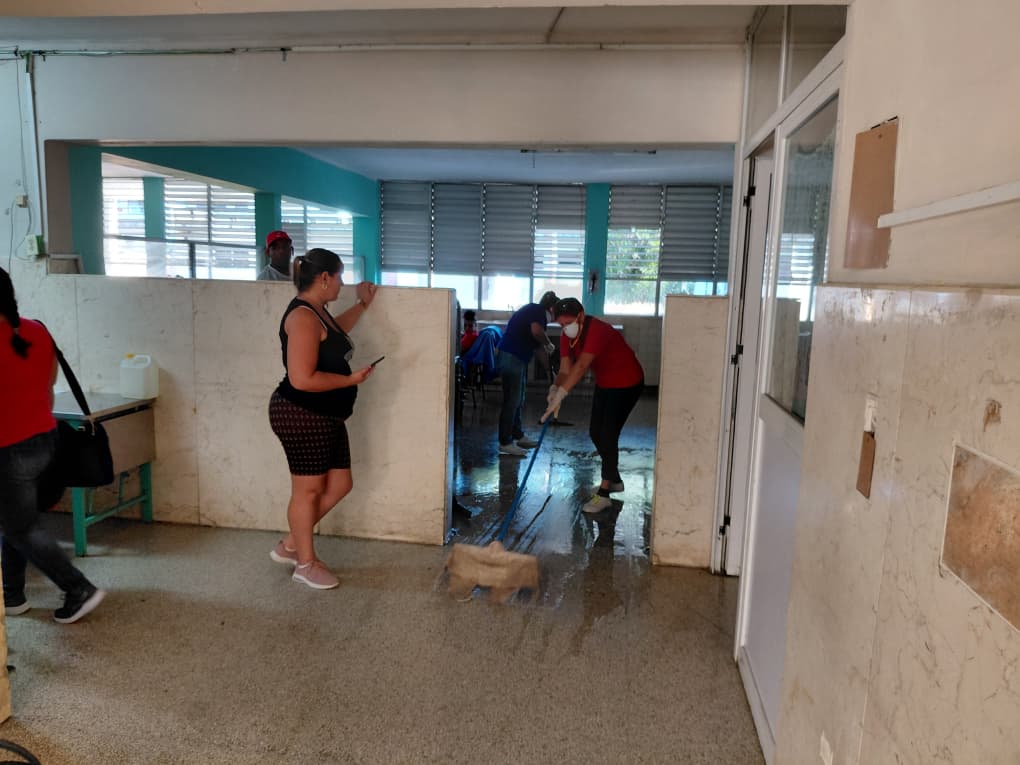 hosp2 Villaclareños en jornada de trabajo voluntario