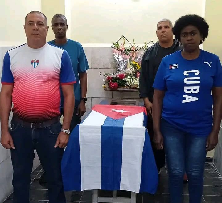 Santa Clara despidió al boxeador Neslan Machado